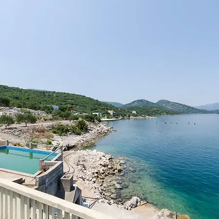 Ponta More Peljesac * Brijesta